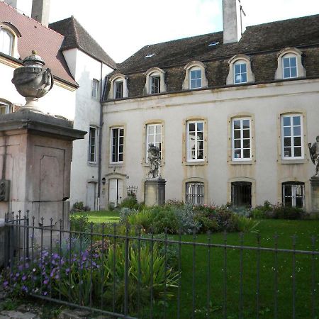 Le Jardin Des Chanceliers Apartamento Beaune  Exterior foto